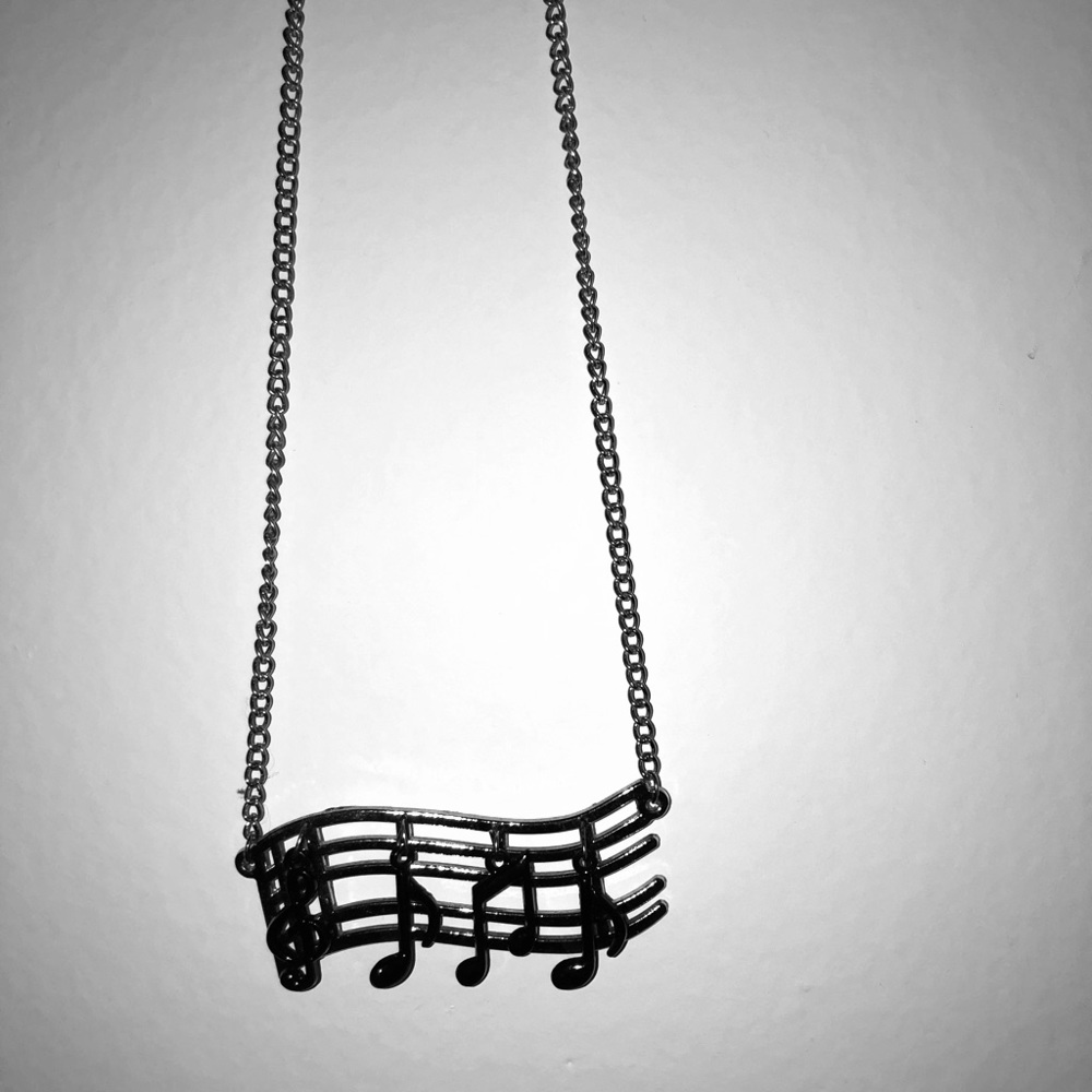 Music note necklace